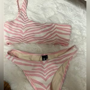 Triangl suit, one shoulder